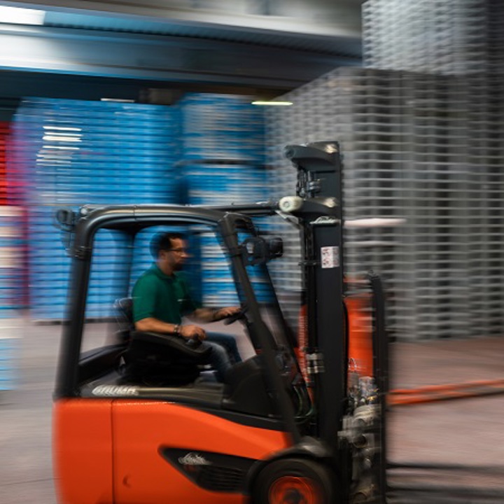 220509 48 Vpool 00989