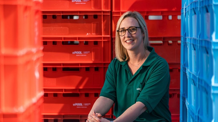 220509 48 Vpool 01100